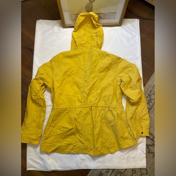 J. Crew size large yellow light windbreaker jacket - Picture 3 of 12